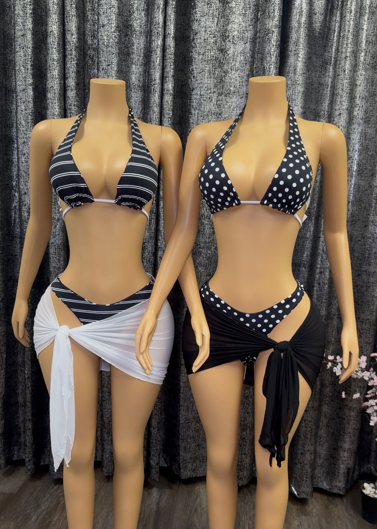 Black Reversible Kini